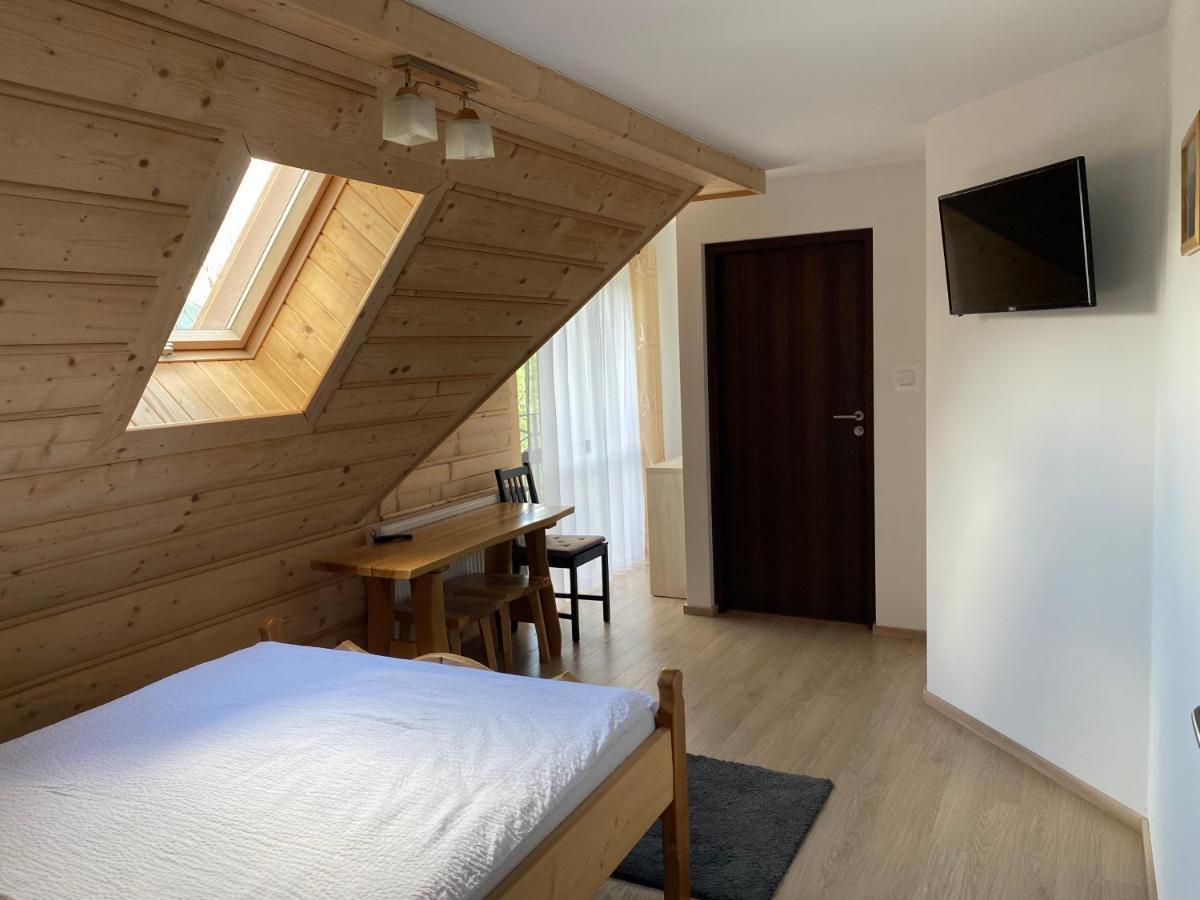 Pokoje Goscinne U Moniki Zakopane Esterno foto