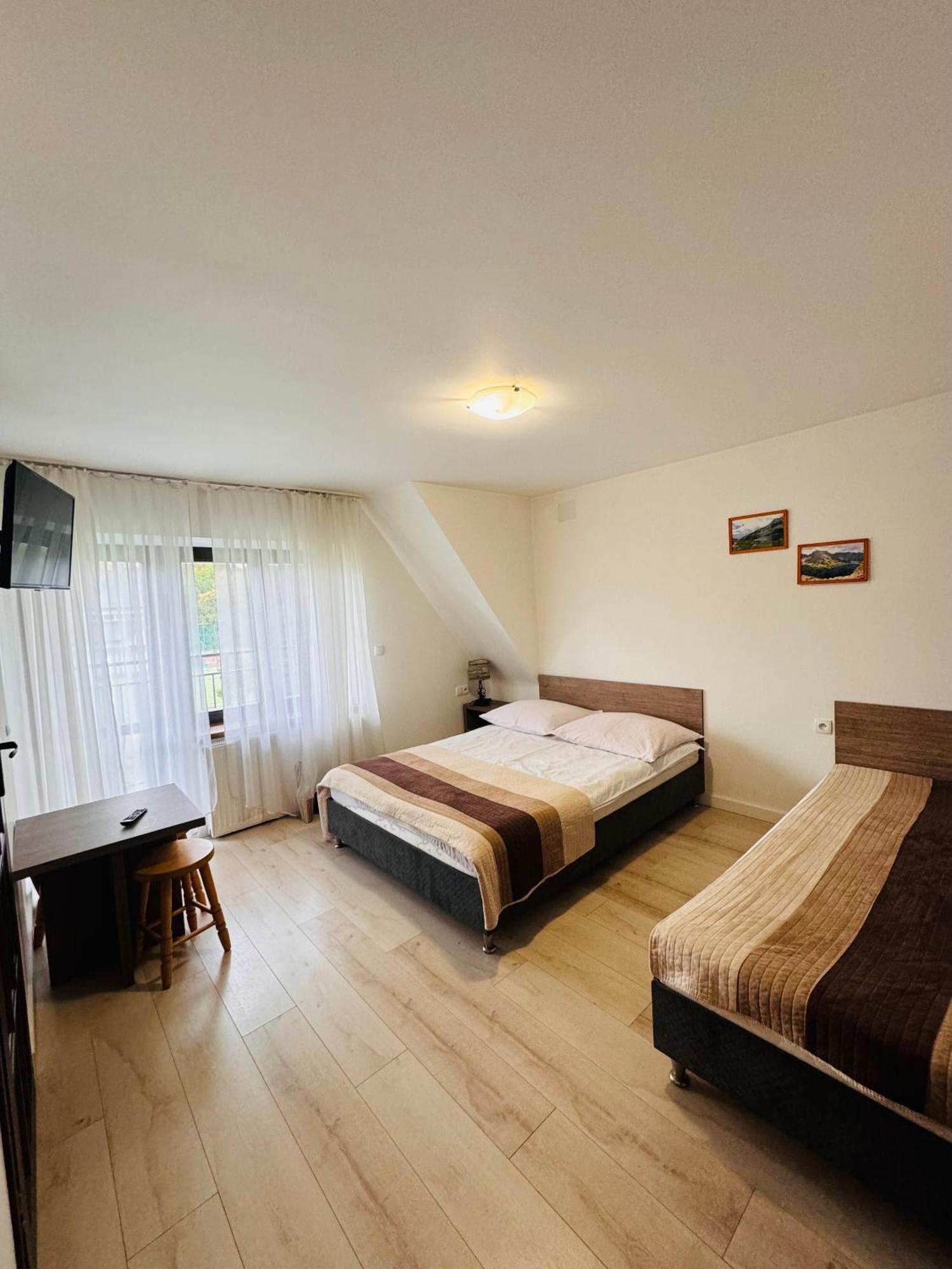 Pokoje Goscinne U Moniki Zakopane Esterno foto