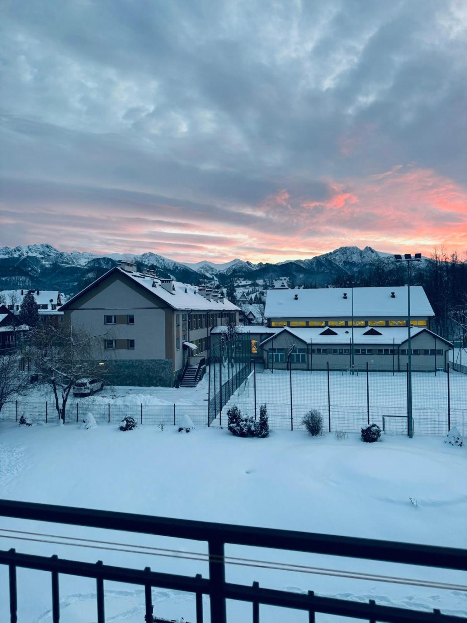 Pokoje Goscinne U Moniki Zakopane Esterno foto